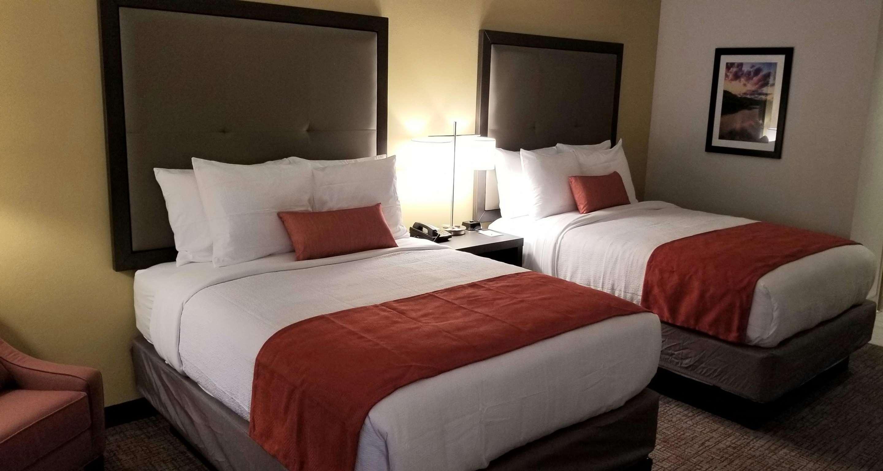 Best Western Plus Elizabethtown Inn & Suites Екстериор снимка