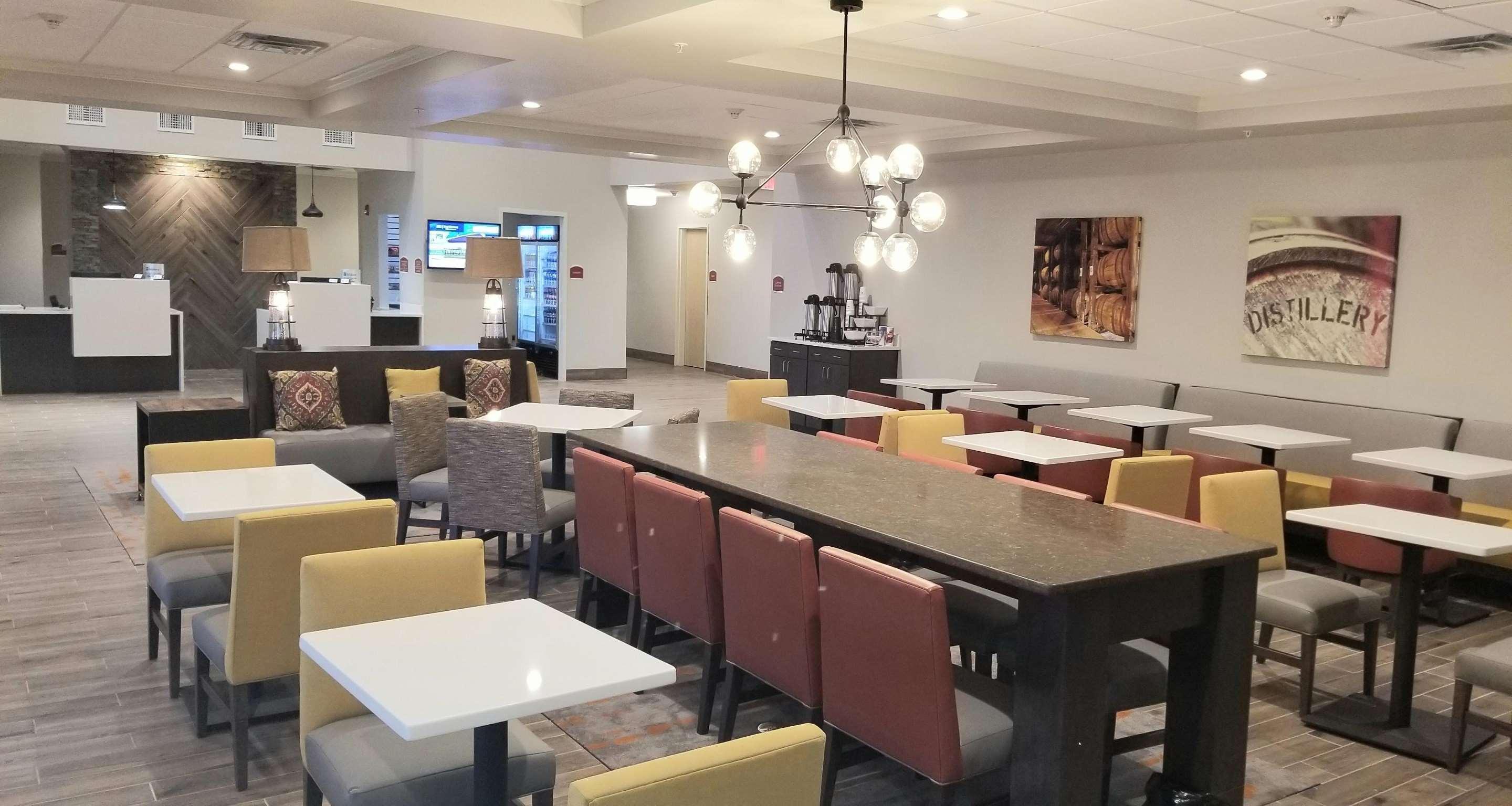 Best Western Plus Elizabethtown Inn & Suites Екстериор снимка