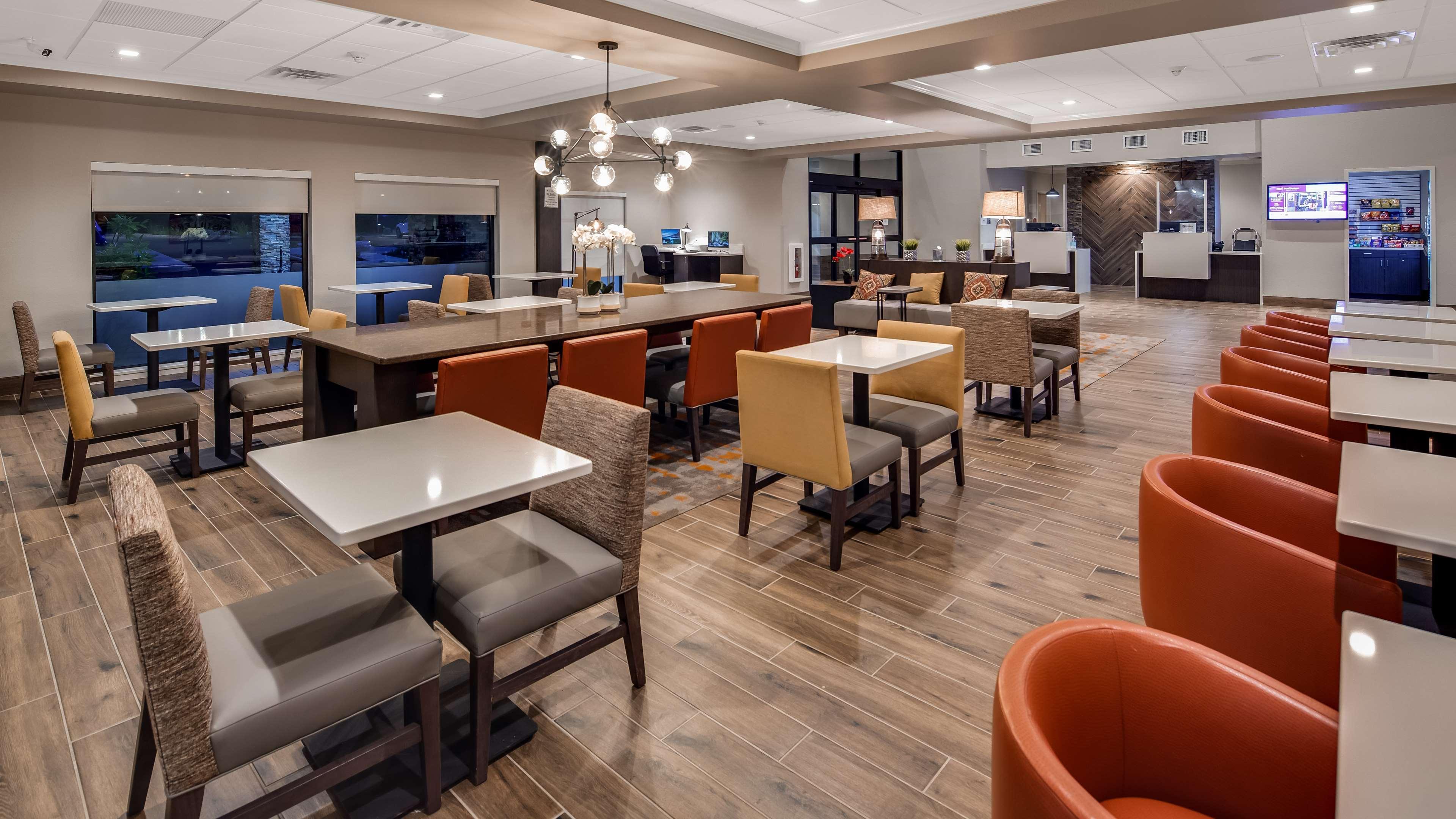 Best Western Plus Elizabethtown Inn & Suites Екстериор снимка