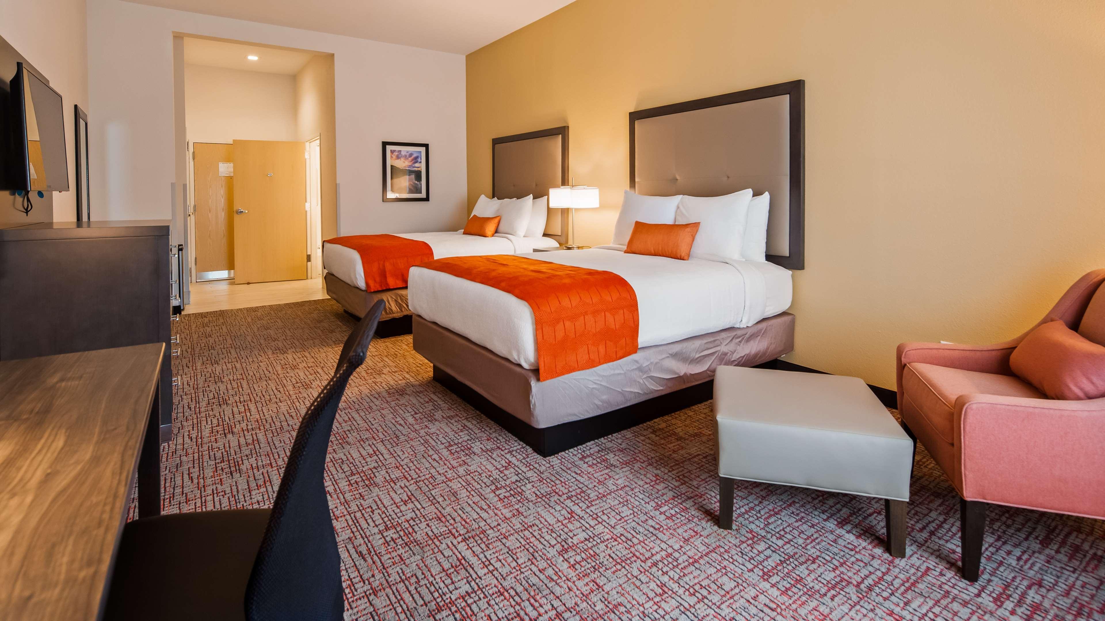 Best Western Plus Elizabethtown Inn & Suites Екстериор снимка